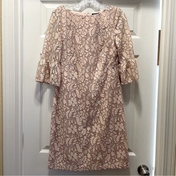 NWT Chaps Light Pink Lace Bell-Sleeve Sheath Dress Size 10 - Picture 1 of 6